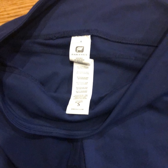 Fabletics Capri Legging - Picture 3 of 5